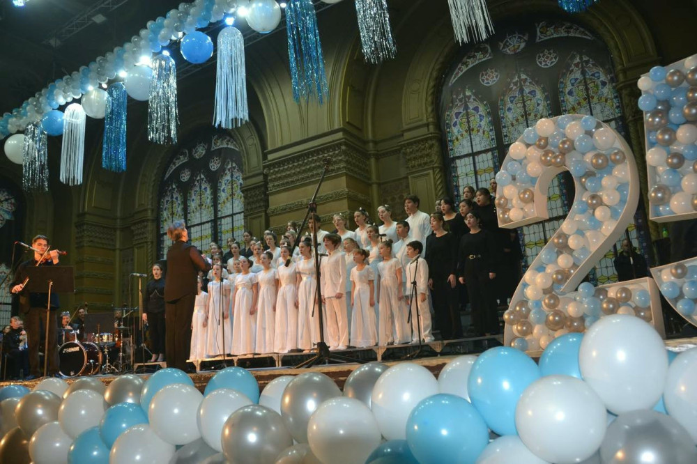 2260 image for slide