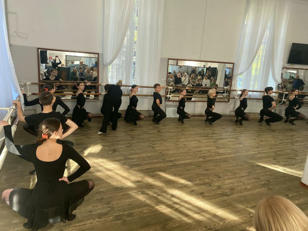 2332 image for slide