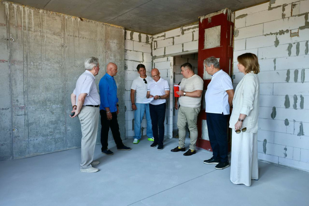 5936 image for slide