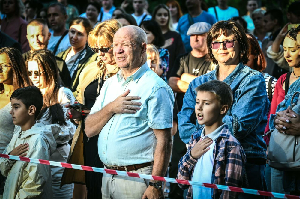 6298 image for slide