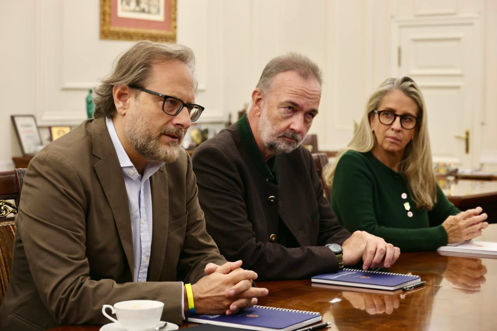 7224 image for slide