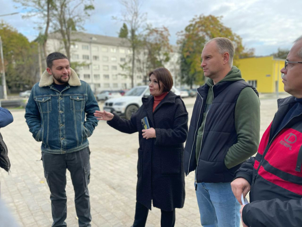 7776 image for slide