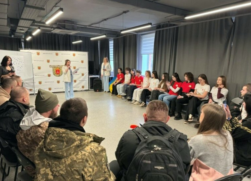 8225 image for slide